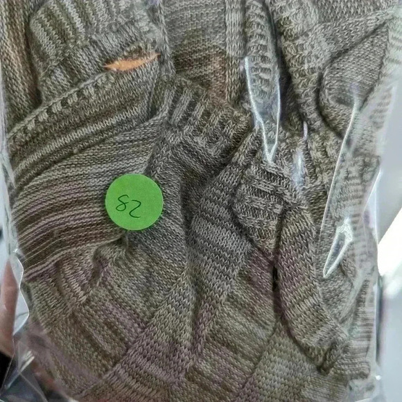 Maurices women's size 0 sleeveless open front cardigan - Picture 3 of 5